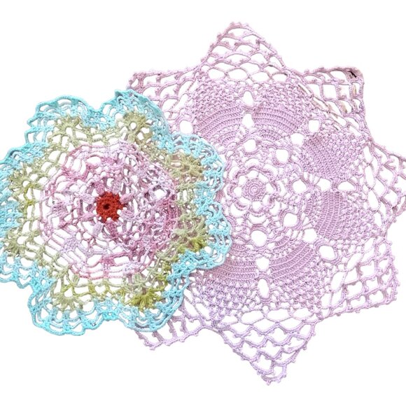 Vintage Pastel Pink and Green Hand Crocheted Doilies Set of 2 Table Toppers - Picture 3 of 7
